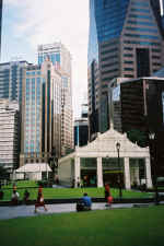 Station de mtro "Raffles"